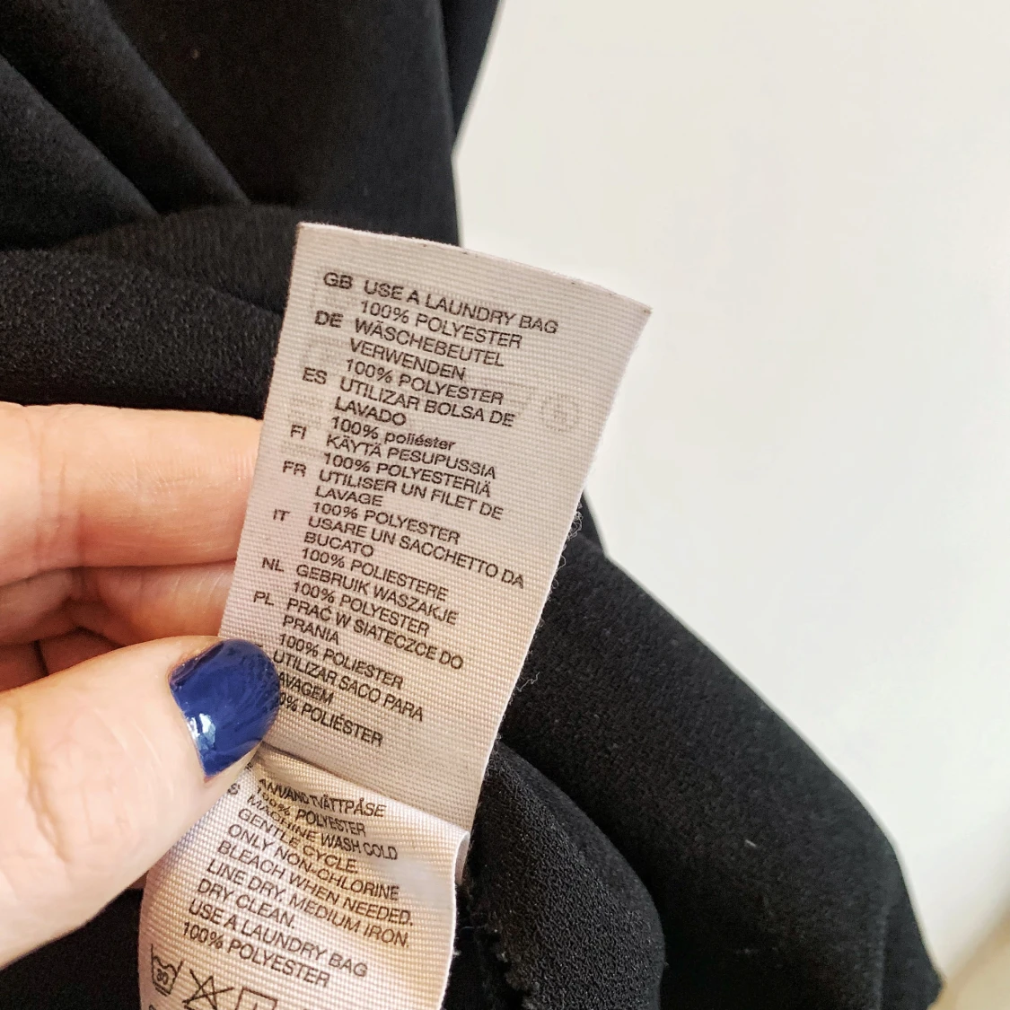 Svart topp från & Other Stories - 2