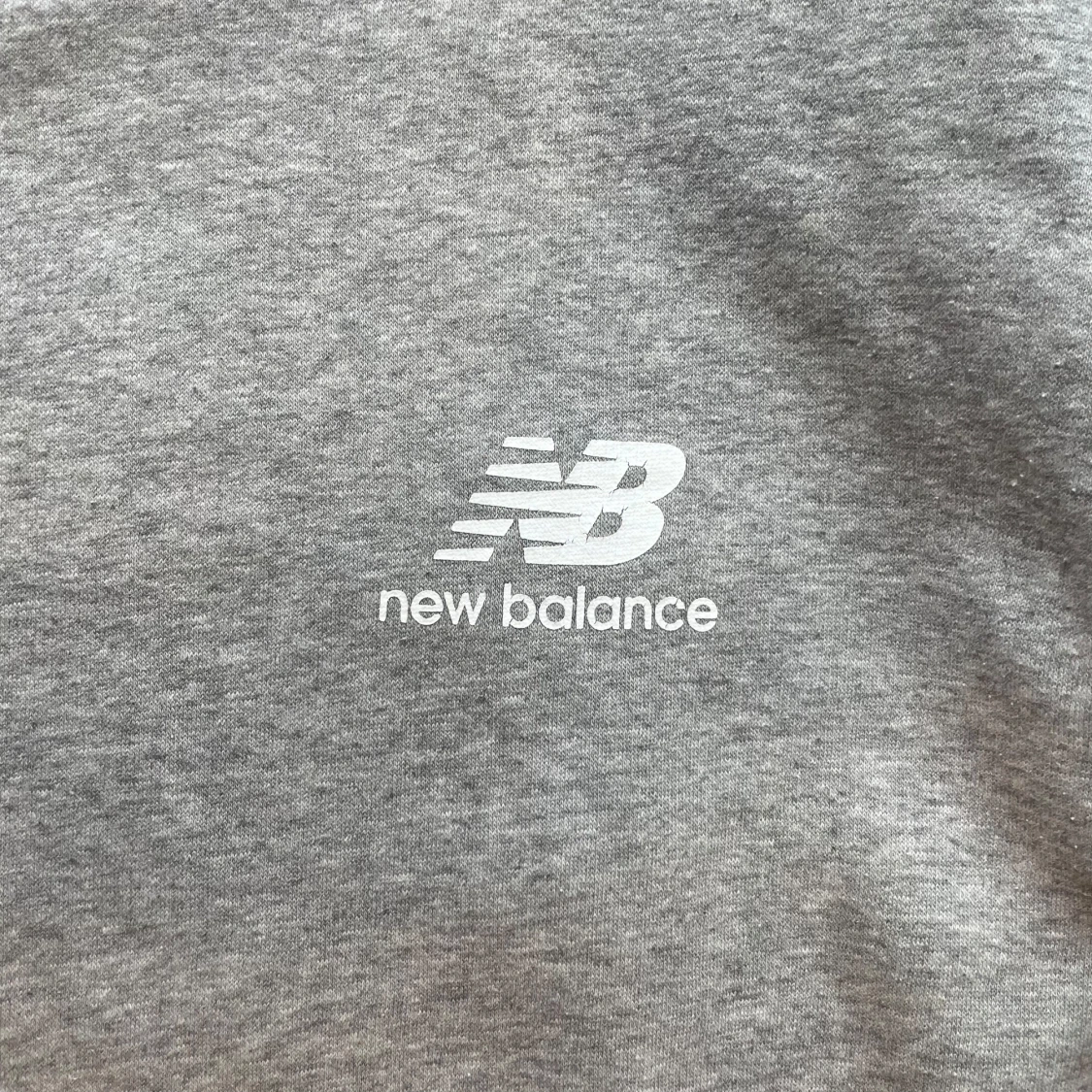 Grå sweatshirt från New Balance - 2