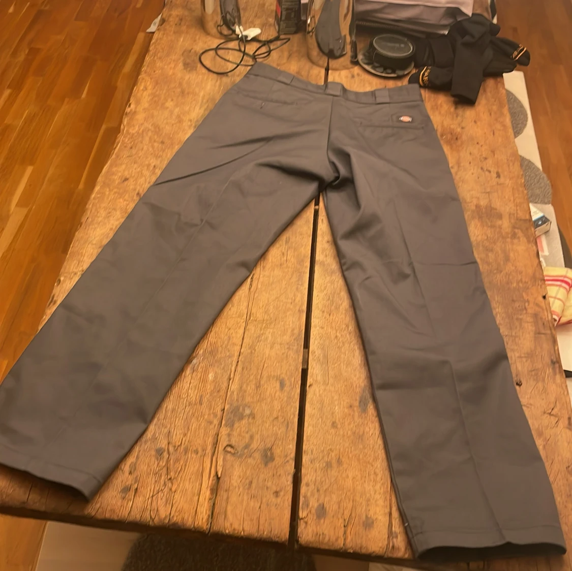 Grå 874 dickies byxor  - 91