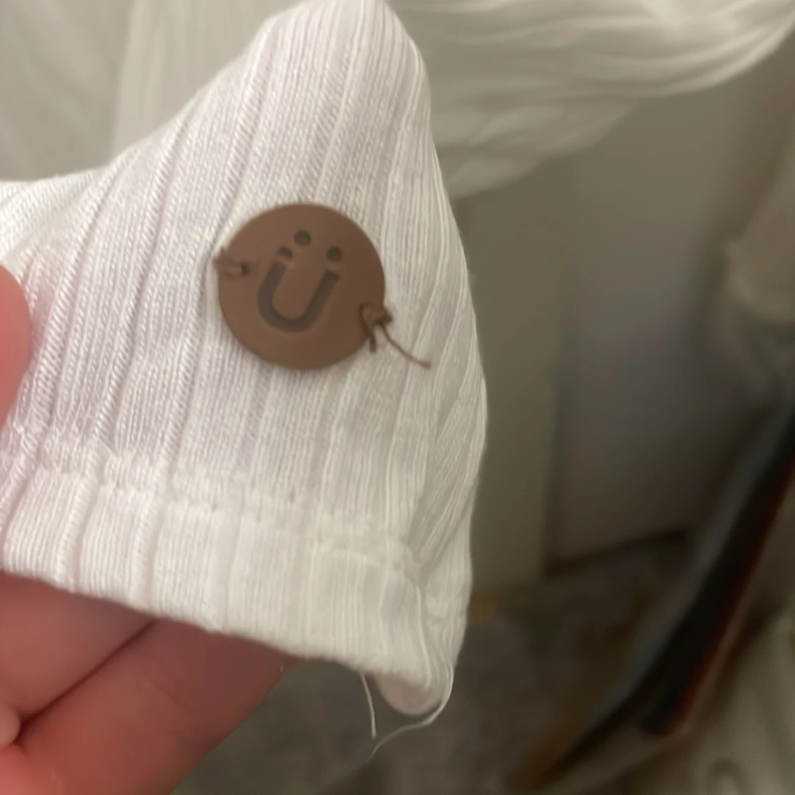 Vit ribbad långärmad tröja från Ü - 1