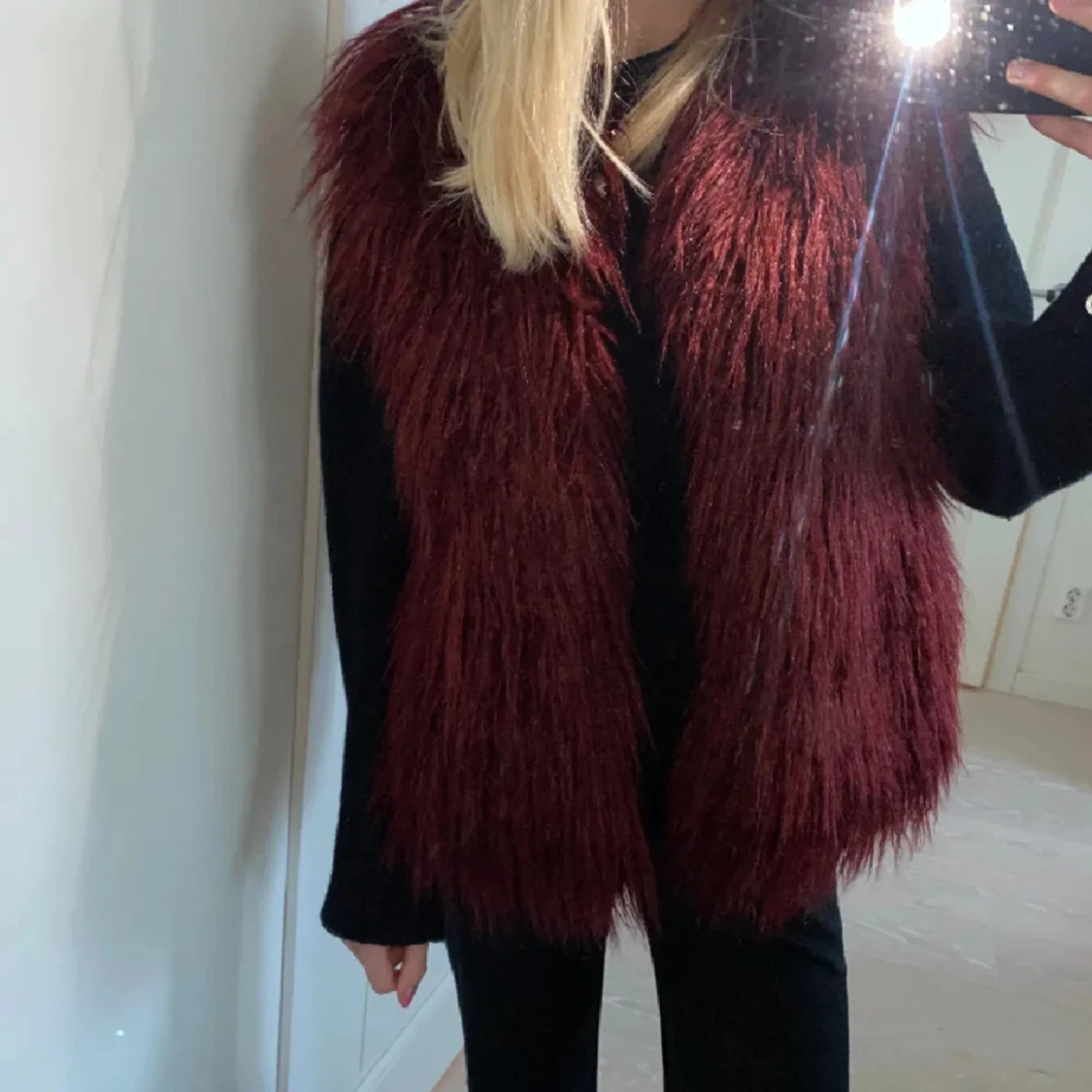 Vinröd pälsväst - 91