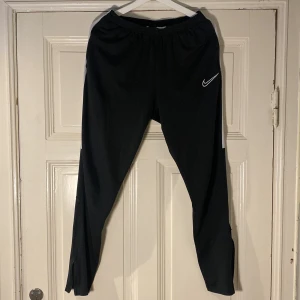 Nike byxor  - Nike träningsbyxor