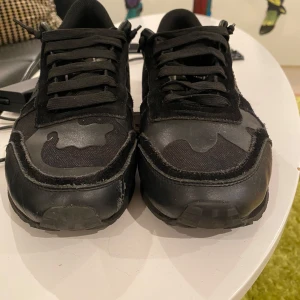 Rockrunners  - Liten slitning snygga dustbag ingår ingen box prutbart och tillgängligt för byten i 45 8/10 kvalite