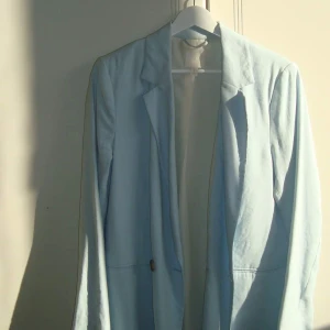 Ljusblå blazer - Kavaj från H&M🩵