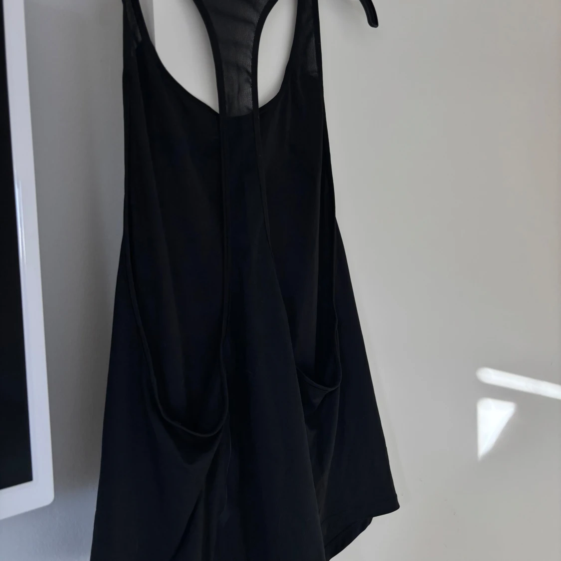 Nike träningslinne med djup rygg  - 90