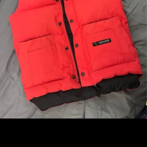 Canada goose vest  - 2xx 
