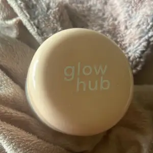 Cleasing balm från glow hub. Mer än 2/3 kvar. Nypris 150 Mitt pris 35