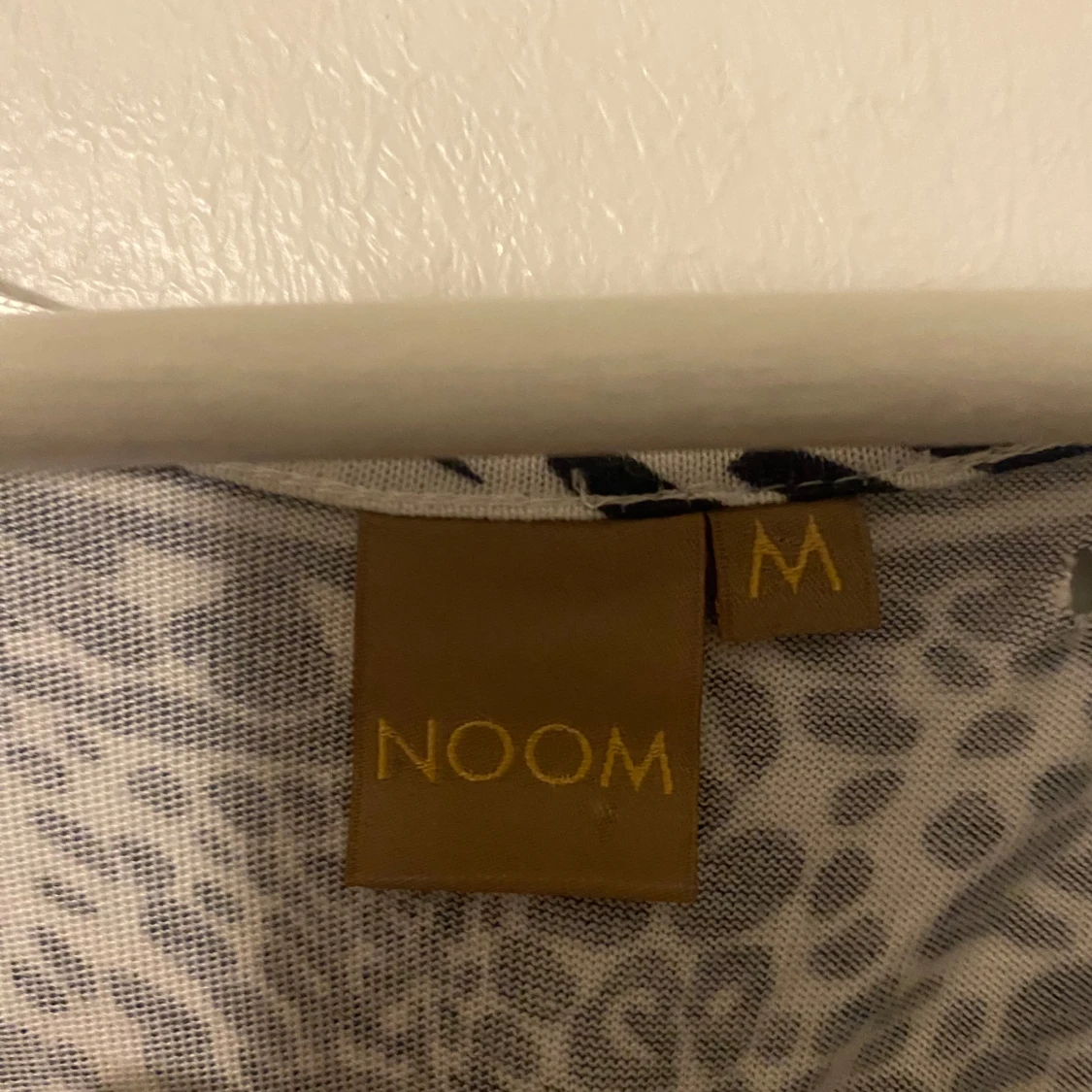 Svartvit mönstrad klänning från Noom - 91