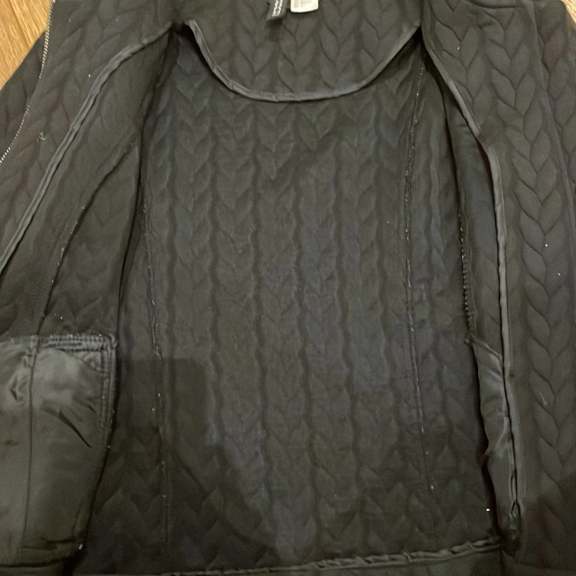 Svart quiltad jacka från H&M Divided - 91