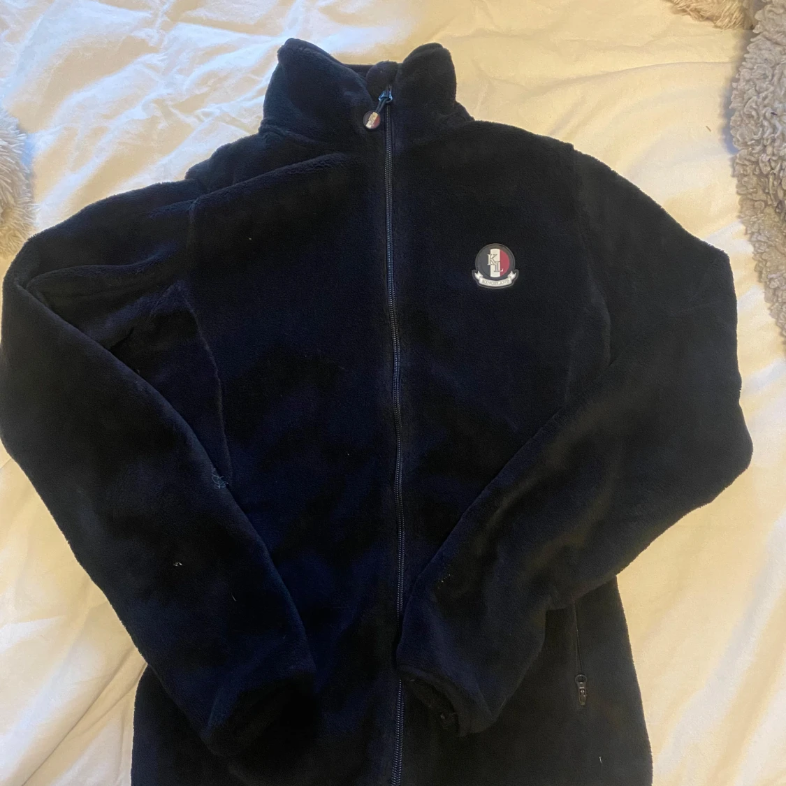 Svart fleecejacka från Kingsland