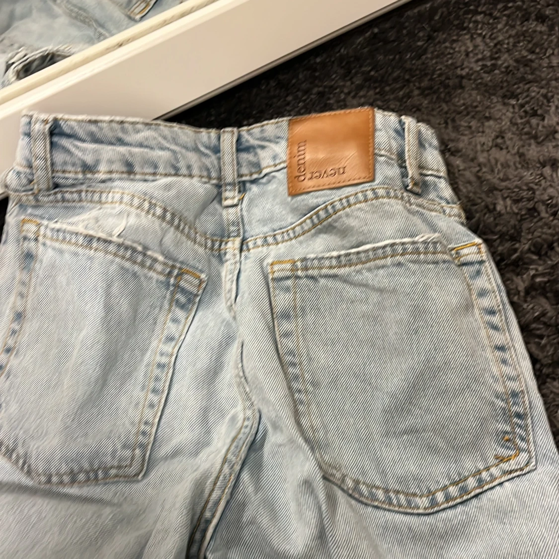 Ljusblå jeans från Evisu - 92