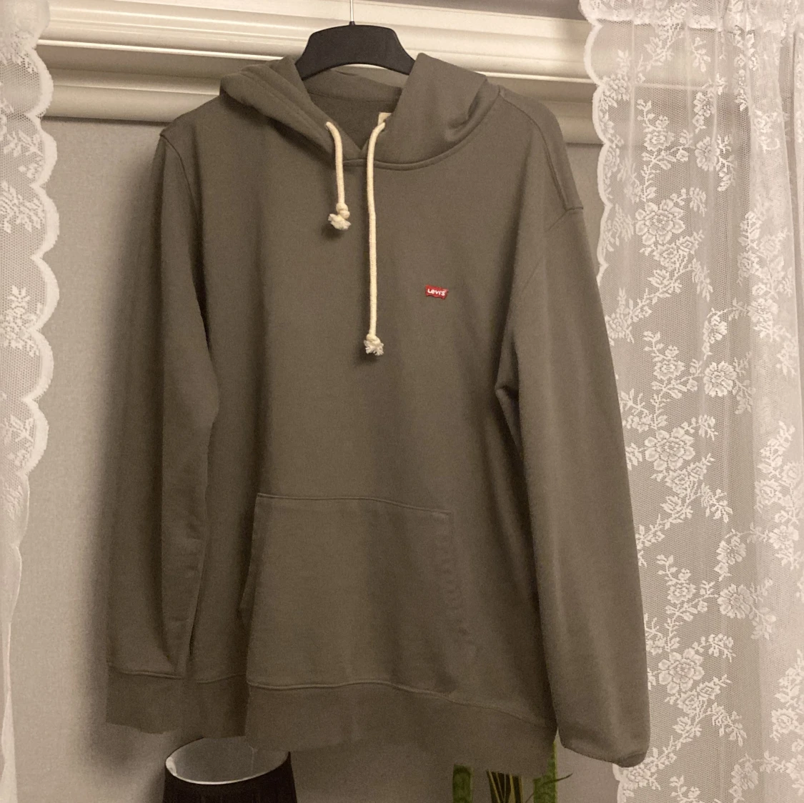 Grön hoodie från Levi's