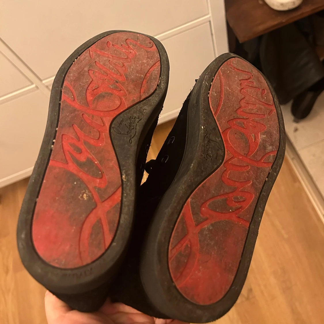 Christian Louboutin  - 91