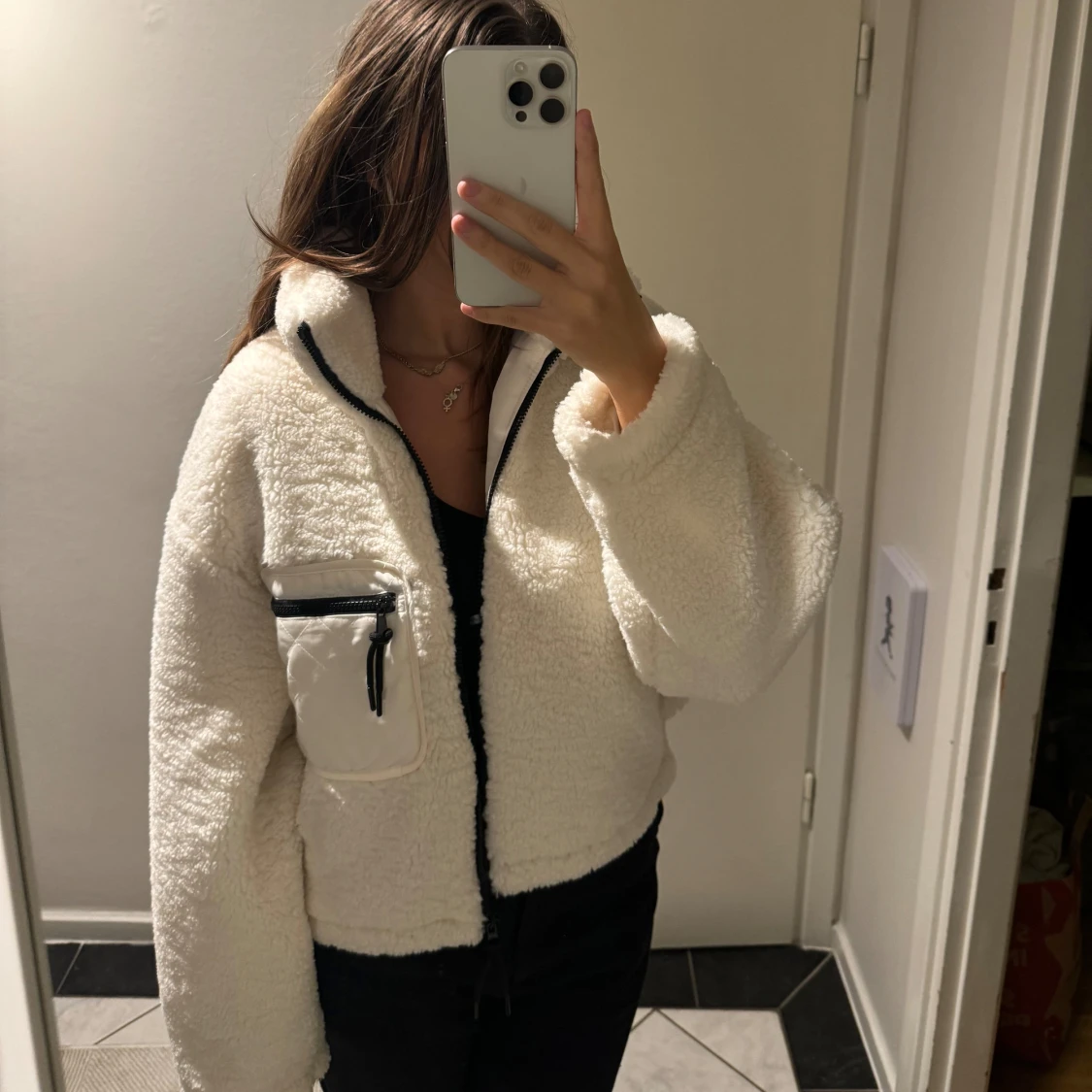 Vit varm jacka ifrån NAKD