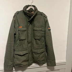 Superdry jacka - Säljer nu snygg Superdry jacka storlek M. Inga skavanker. Passar mig som är 185 