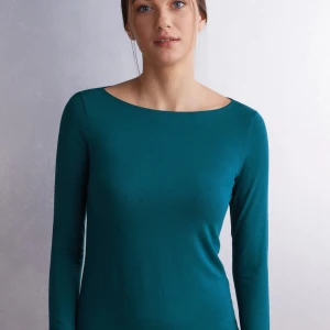 Intermissmi tröja🤗 - Kommer inte till användning, stl s. Aldrig använd. Tröjan är blå men ändå grön, svårt att förklara🤗