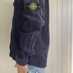 Stone Island  - Storlek M/L. Vid snabb affär kan priset diskuteras.