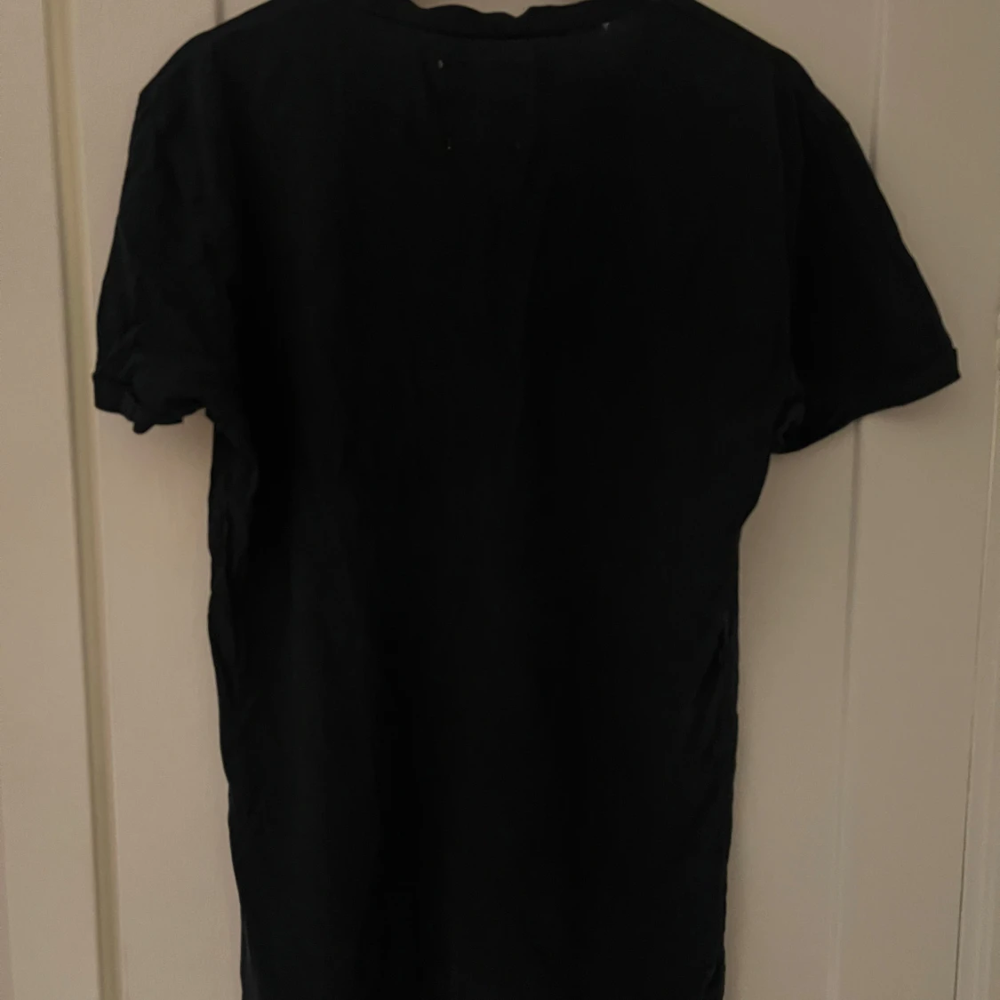 Mörkblå t-shirt från Minimum - 90