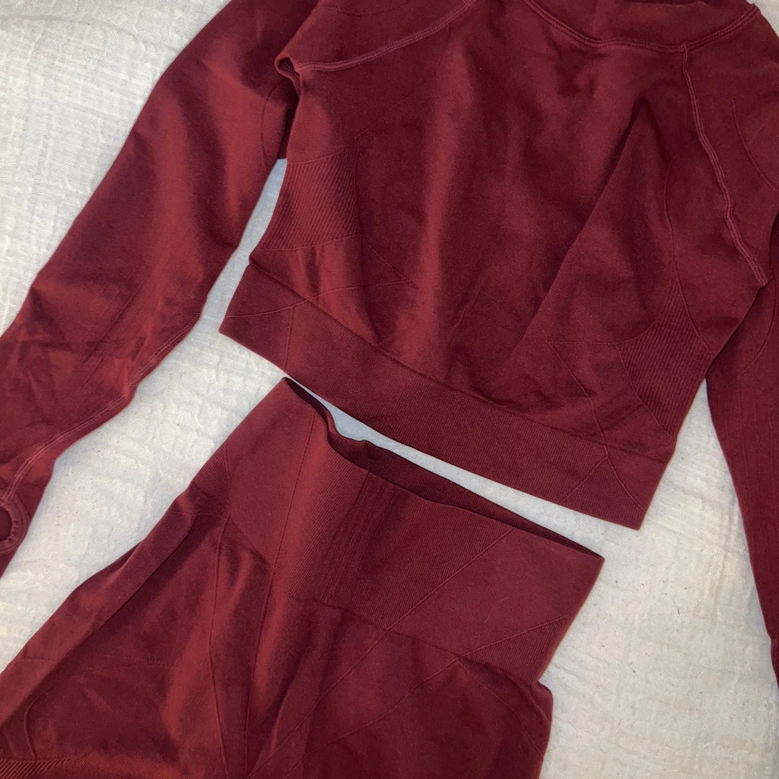 Vinrött träningsset  - 92