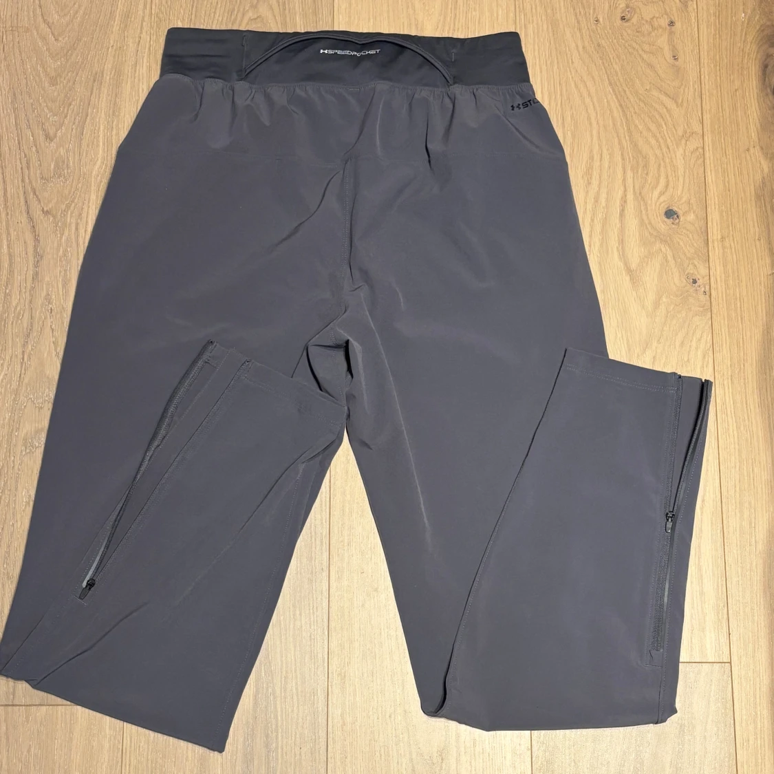 Under armour träningsbyxor  - 90