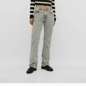 stradivarius straight leg jeans - kommer ej till användning 💞
