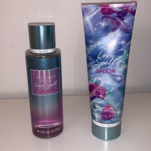 Victoria secret  - En body mist som är full nästan (se bild 2) sen en helt full body lotion. Luktar så himla gott, köpta för 320 st (640 tillsammans) men säljer för 250