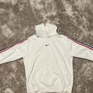 Nike tröja - Nike tröja med bra stick väldigt fint