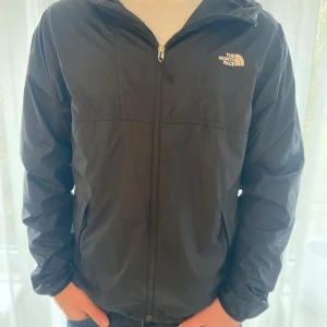 The north face vind jacka  - Jackan är i bra skick 