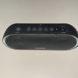  Sony högtalare  -  Säljer min högtalare som jag använt en månad har ingen använda för den längre 