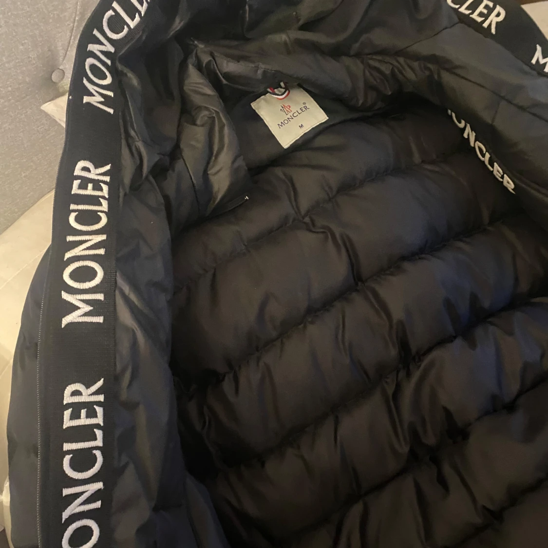 Fin moncler - 92