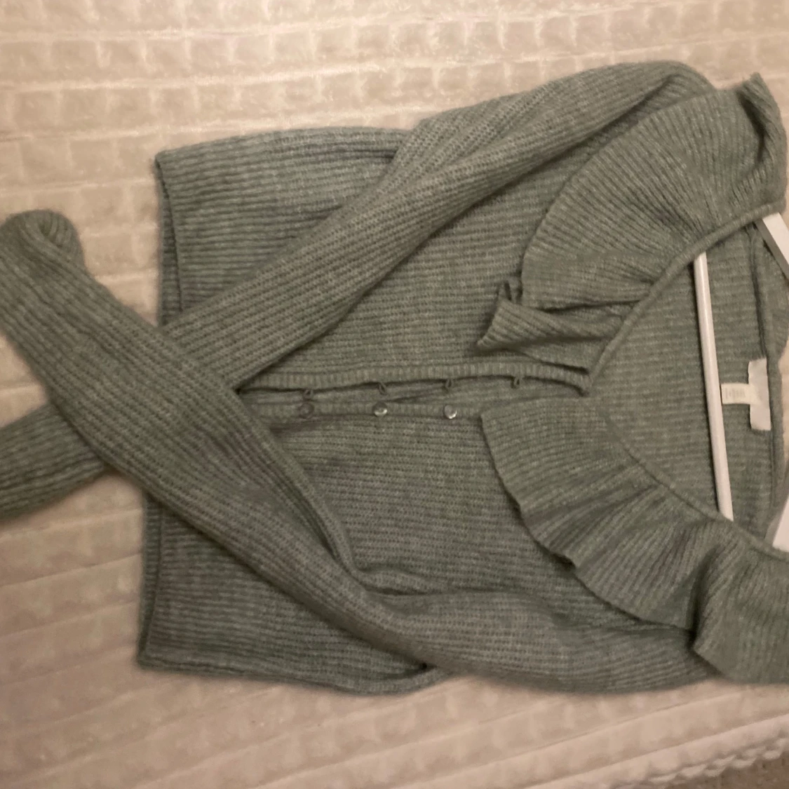 Stickad tröja från hm - 90