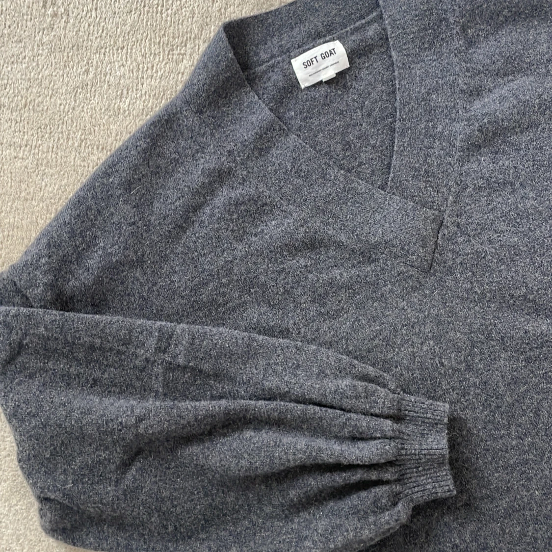 Grå kashmirtröja från Soft Goat - 1