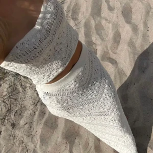 Vitt stickat sett - Säljer världens snyggaste sett, knappt använd