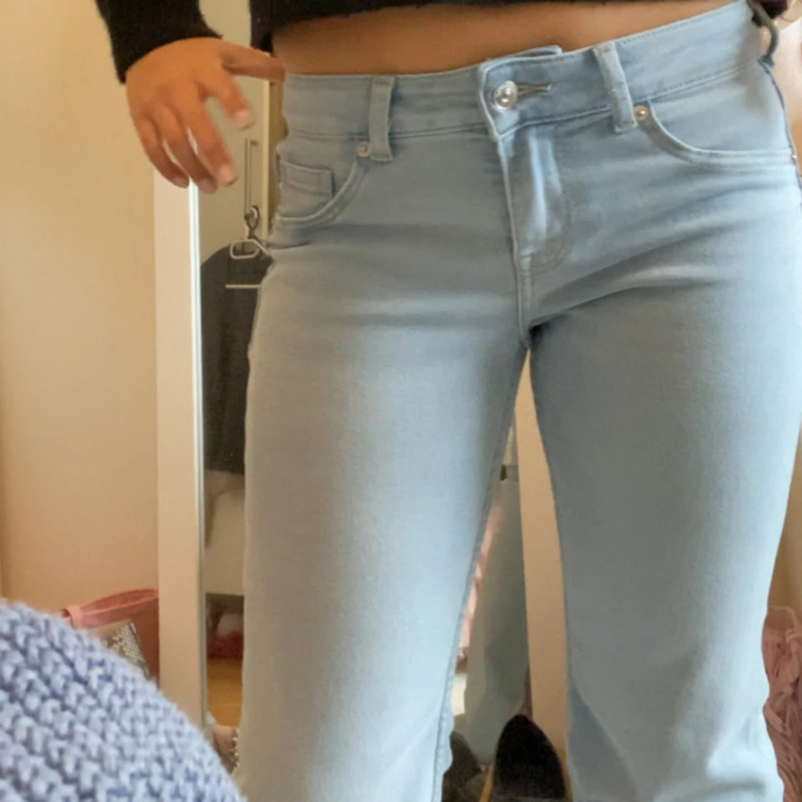 Ljusblå lågmidjade jeans!!💗 - 2