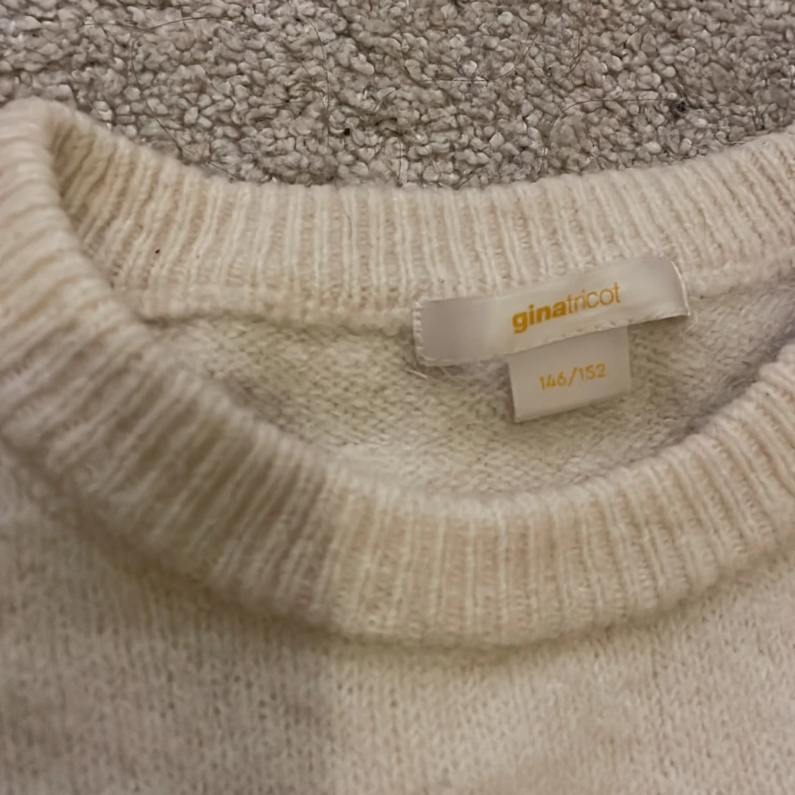 Vit stickad tröja💕 - 1