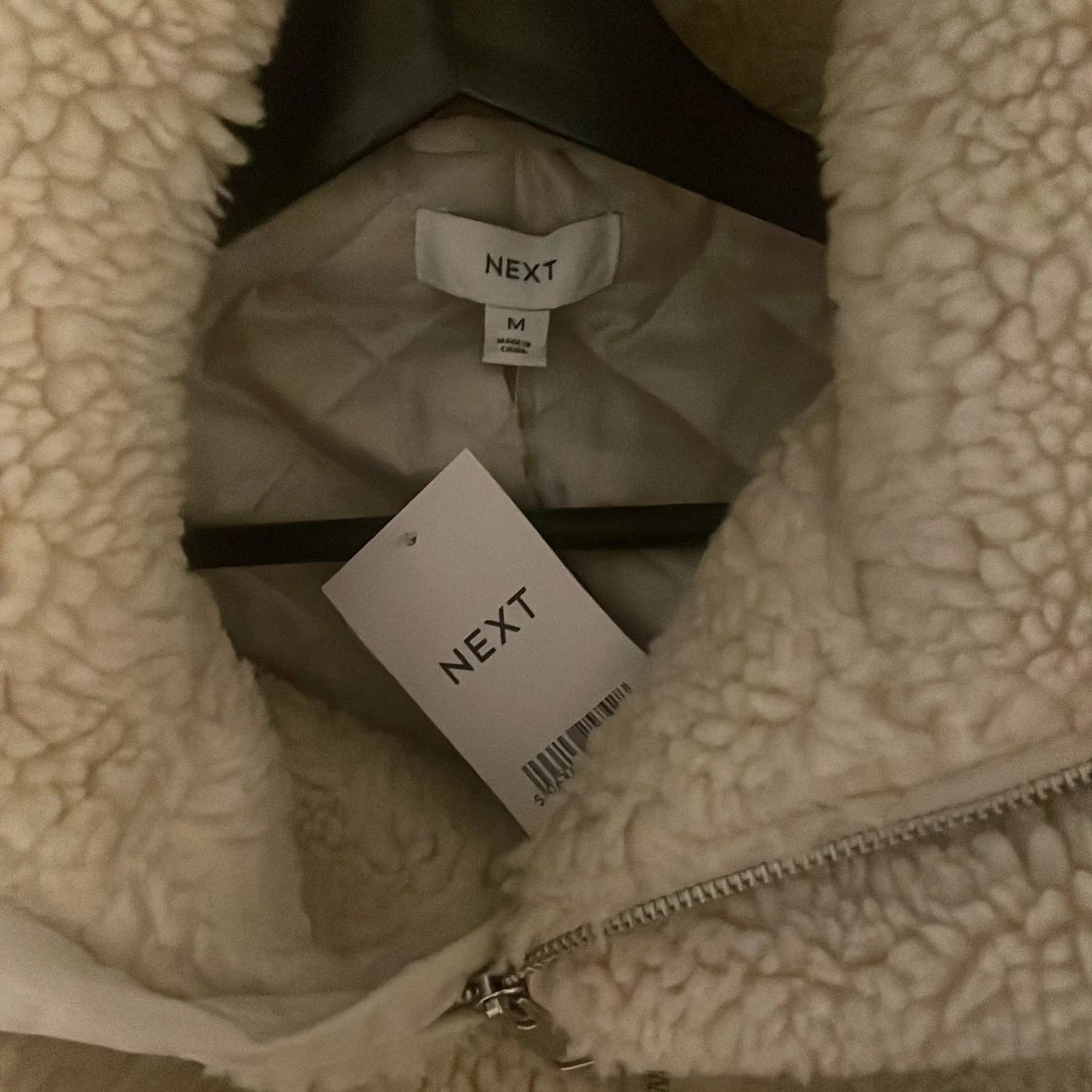 Beige teddyjacka från Next - 3