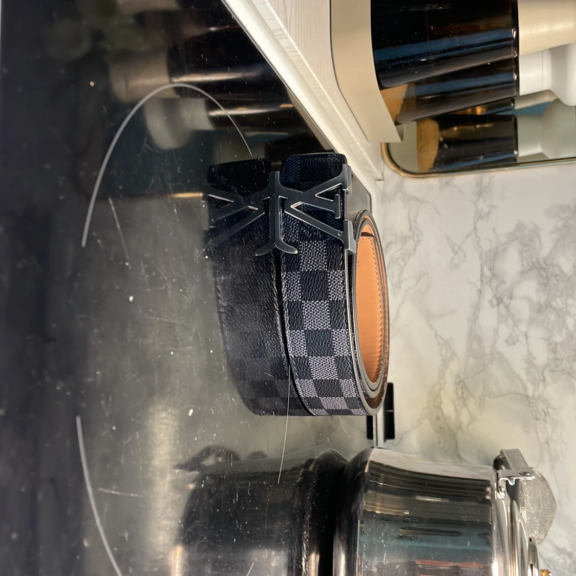 Svart rutigt bälte från Louis Vuitton - 1