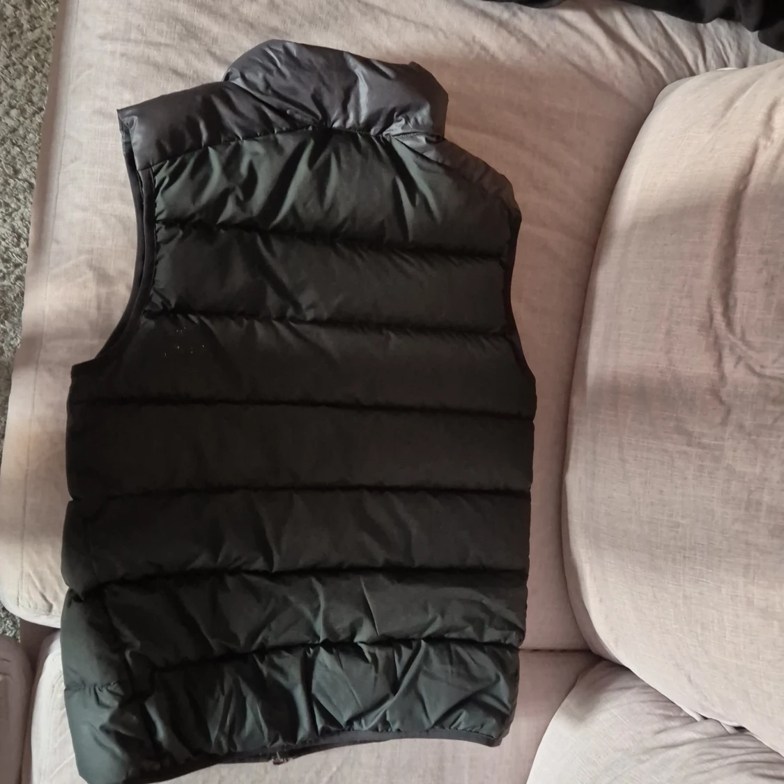 Svart dunväst från Nike - 1