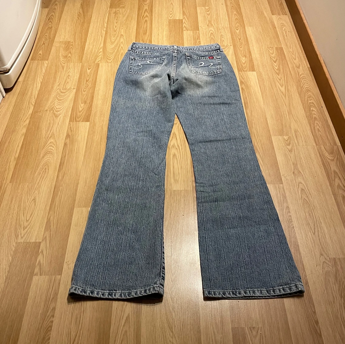 Lågmidjade bootcut jeans - 1