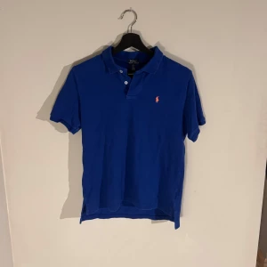Ralph lauren pikke  - Fint skick storlek 14-16 passar Small