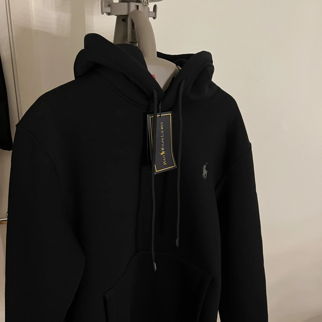 Svart hoodie från Ralph Lauren - 1