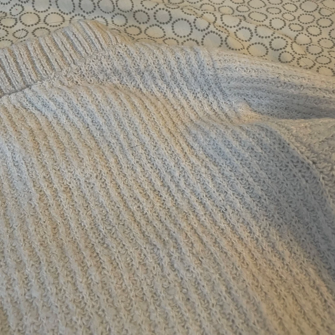 Beige ribbad tröja från H&M Divided - 3