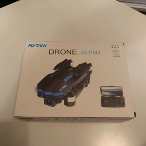 Drone X6 PRO Drönare - Helt ny drönare med kamera, aldrig använts. Fick den i present, men har aldrig haft användning av den. 