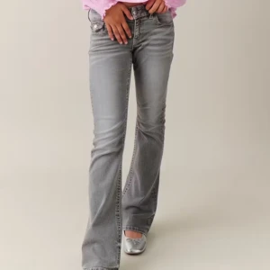 Grå bootcut jeans - Snygga grå bootcut jeans, är i bra skick ❣️ Skriv för egna bilder💞💞