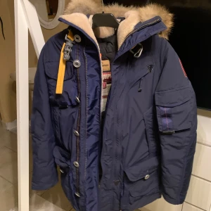 Parajumpers Musher - Väldigt bra skick. Storlek S men sitter som en M 
