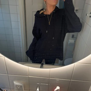 Stickad hoodie - Såå fin!