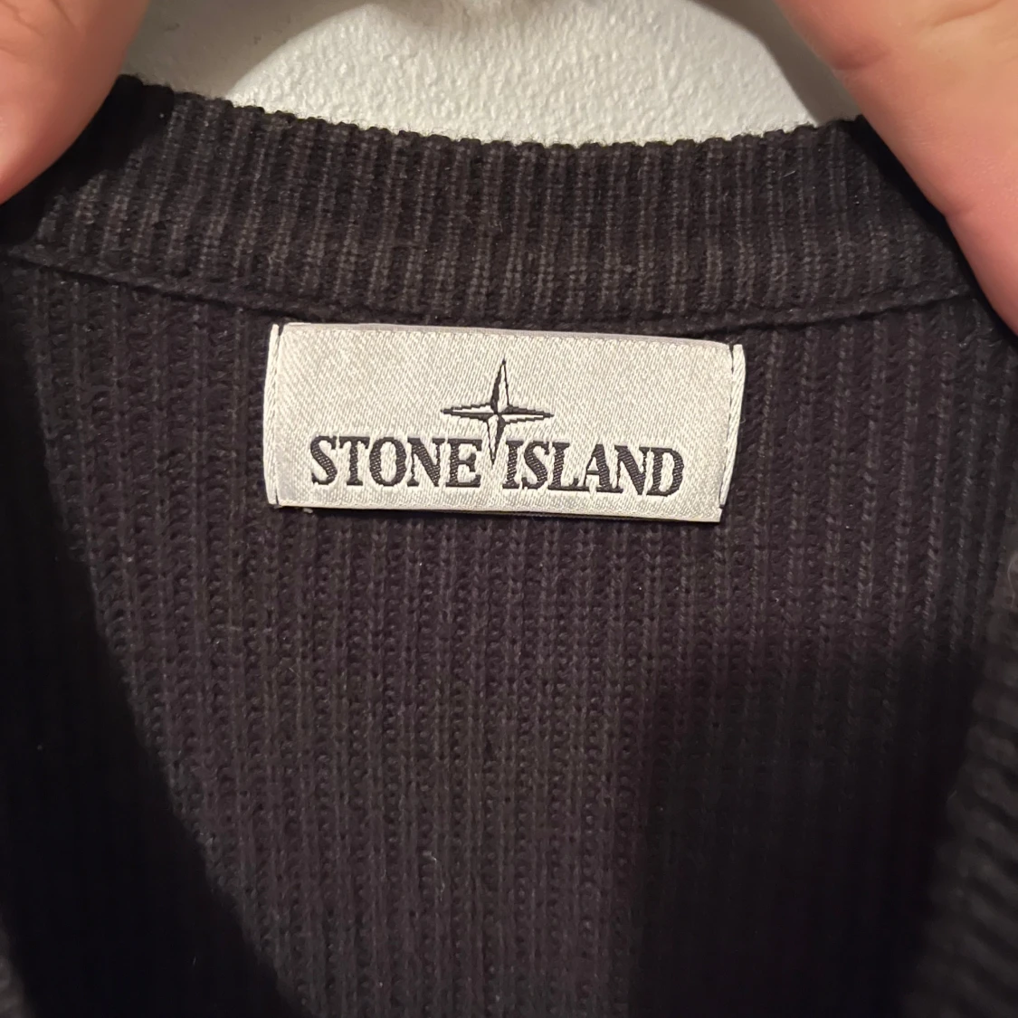 Svart tröja från Stone Island - 91