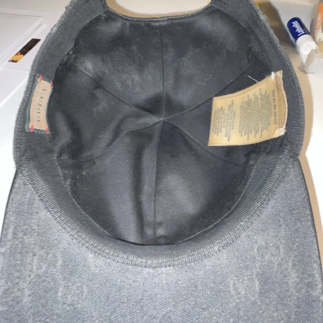 Gucci keps svart äkta  - 93