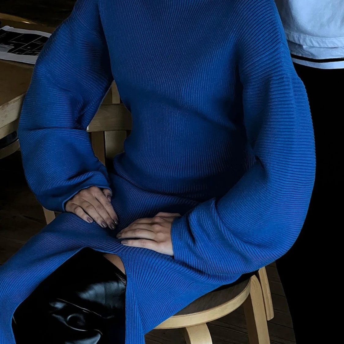 Blå stickad klänning från NA-KD - 90