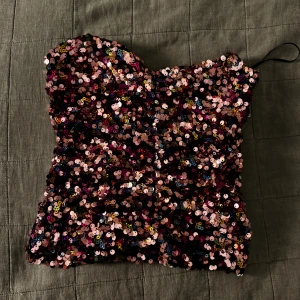 Paljett bandeu - Skit cool paljet bandeu från zara perfekt till nyår!!! 